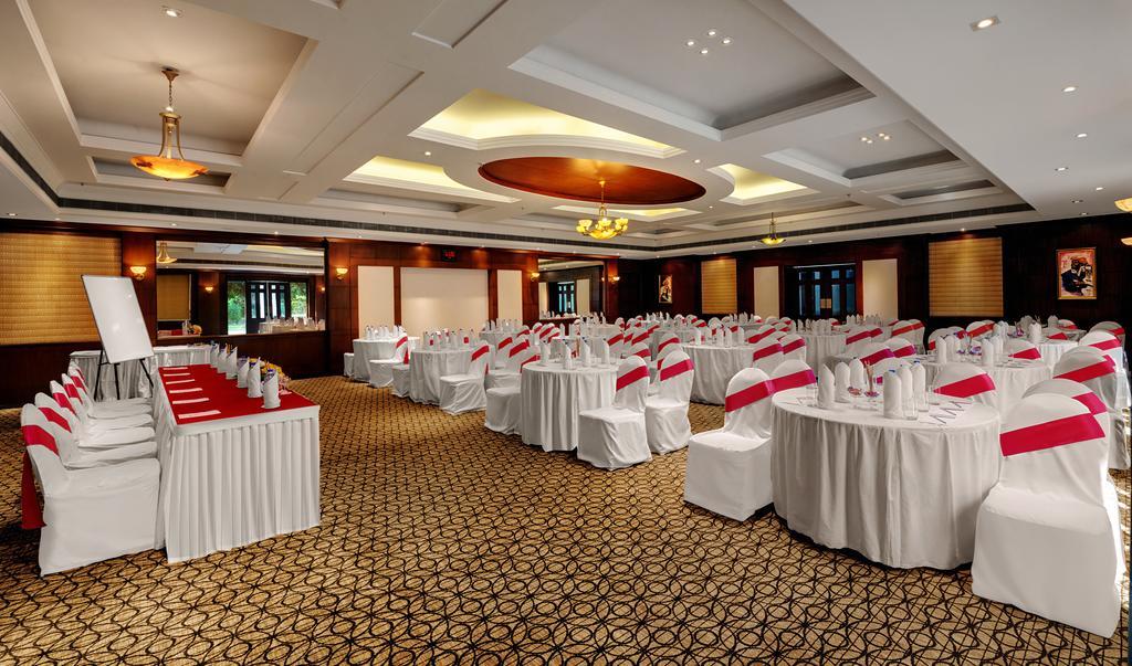 Ramada Plaza By Wyndham Jhv Hotel