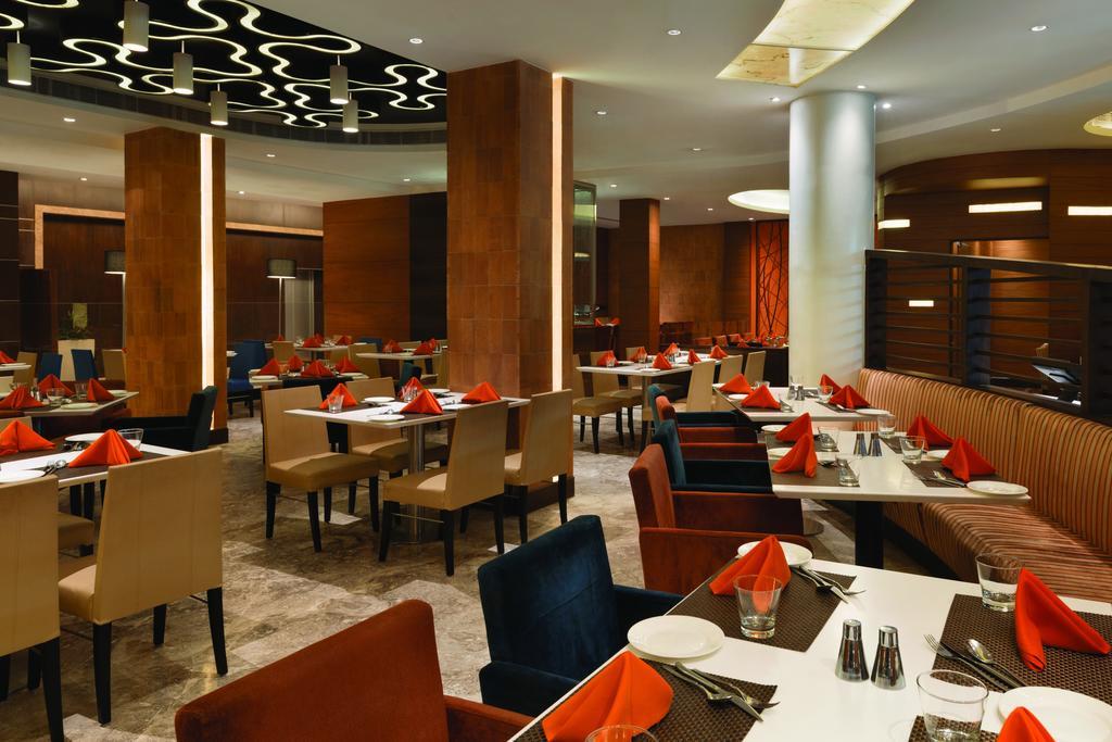 Hotel Ramada Plaza By Wyndham Jhv Varanasi